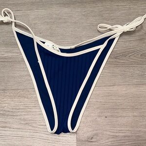 NWT Aerie Navy Cheeky Ribbed Bikini Bottom With Off White Trim & Tie Sides